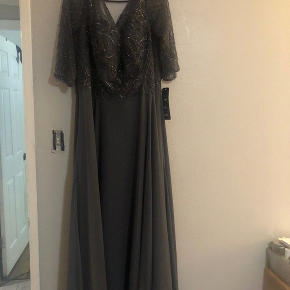 3X formal dress - Picture 1 of 4